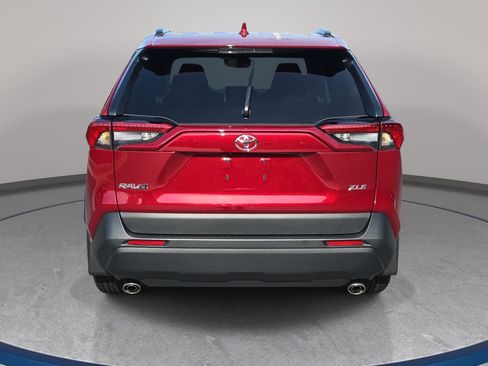 Used 2025 Toyota RAV4 XLE w/ Convenience Package FWD image 6