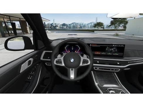 New 2026 BMW X7 xDrive40i w/ M Sport Package AWD/4WD image 13