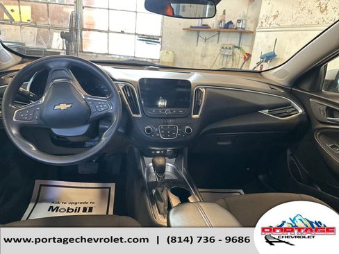 Used 2024 Chevrolet Malibu LT image 14