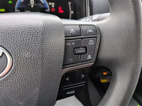 Certified 2025 Toyota Camry LE image 18