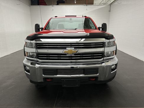 Used 2015 Chevrolet Silverado 2500 LT w/ LT Convenience Package AWD/4WD image 3