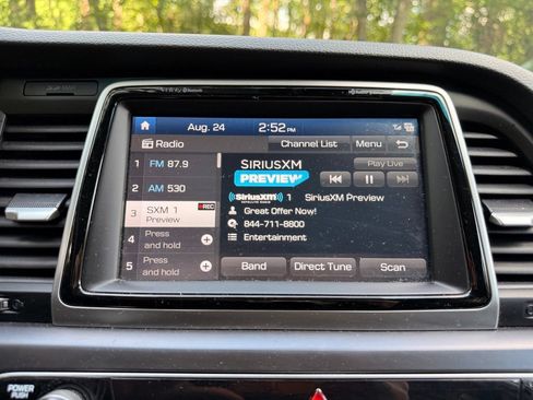 Used 2019 Hyundai Sonata Limited w/ Ultimate Package 04 FWD image 25