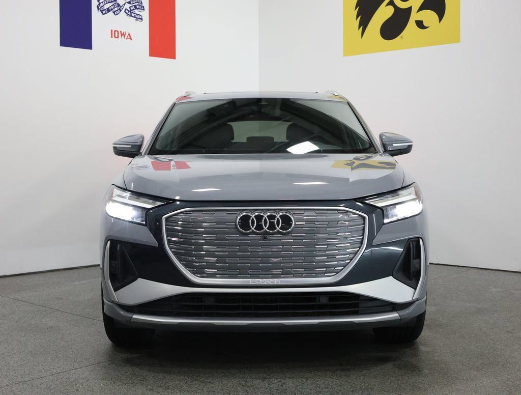 Used 2023 Audi Q4 e-tron Premium Plus w/ Premium Plus AWD/4WD image 7