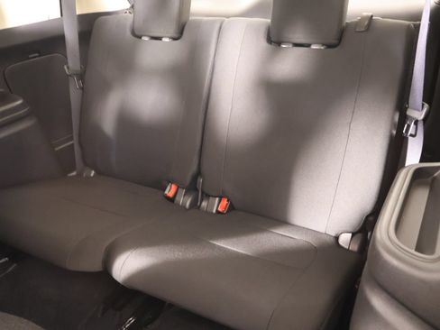 Used 2018 Mitsubishi Outlander ES AWD/4WD image 12