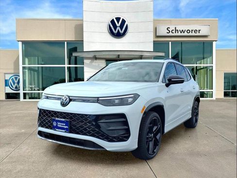 New 2026 Volkswagen Tiguan SE R-Line image 14