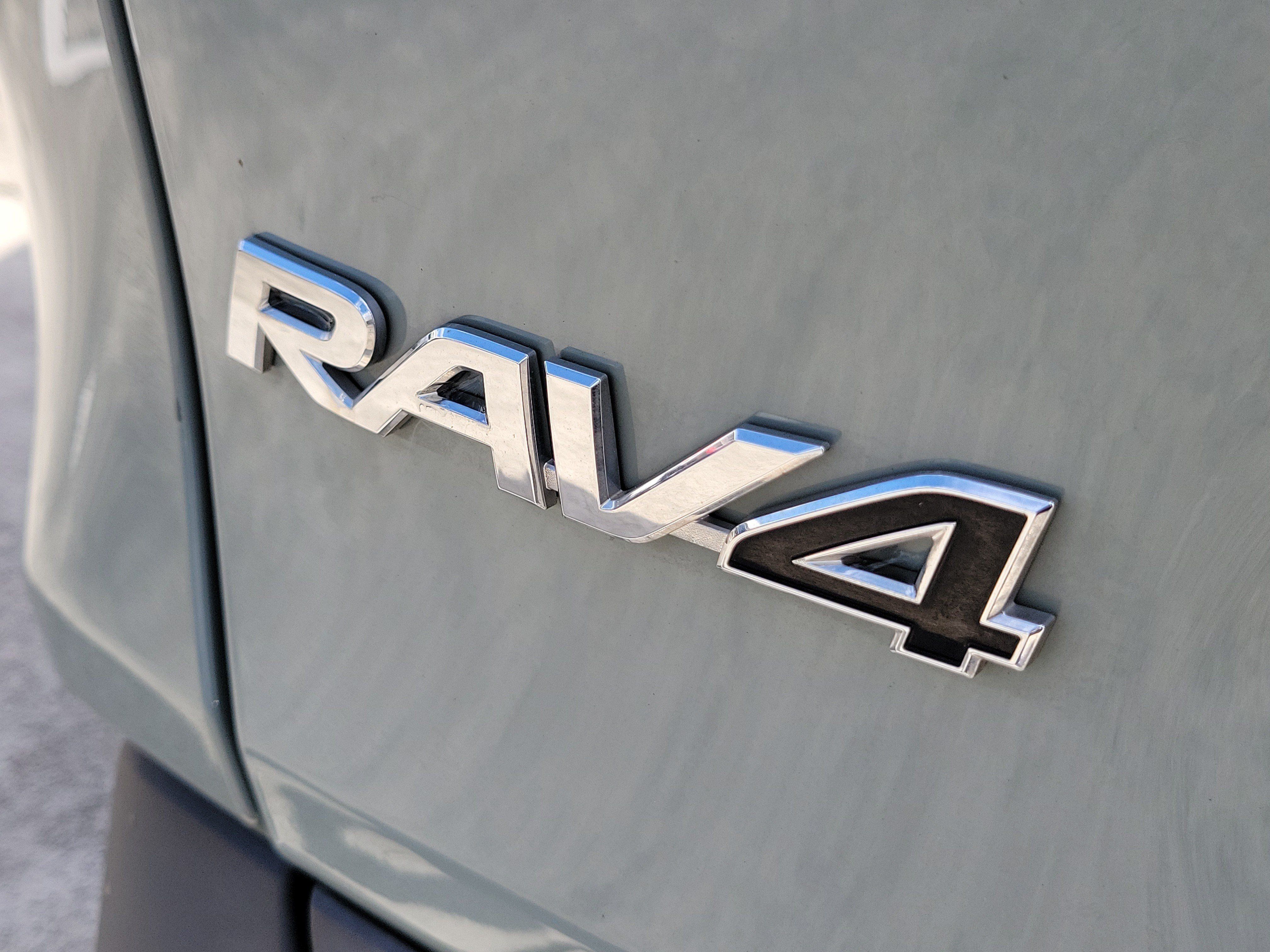 Used 2023 Toyota RAV4 XLE Premium AWD/4WD image 10