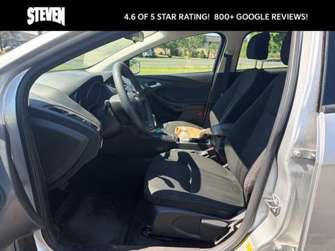 Used 2017 Ford Focus SE FWD image 14