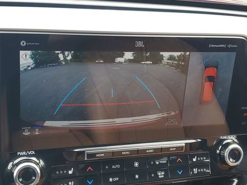 Used 2022 Toyota Highlander Platinum AWD/4WD image 27