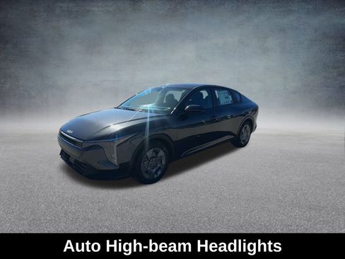 Used 2025 Kia K4 LX image 8