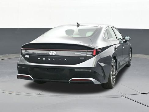 Used 2024 Hyundai Sonata Limited image 12