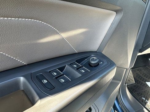 Used 2023 Volkswagen Atlas Cross Sport SEL R-Line image 22