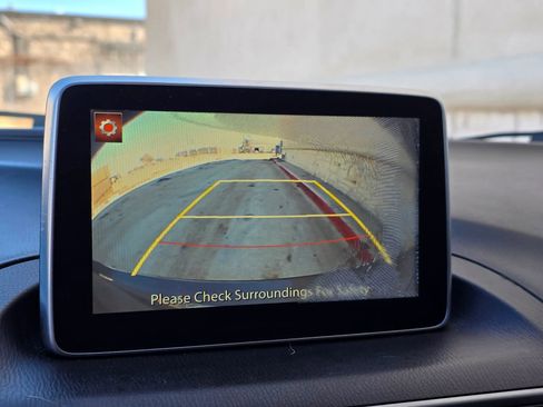 Used 2014 MAZDA MAZDA3 i Grand Touring image 8