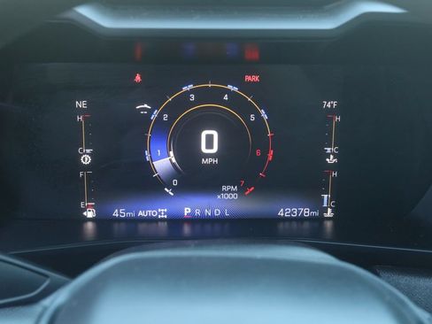 Used 2023 Chevrolet Colorado Trail Boss w/ Technology Package AWD/4WD image 33