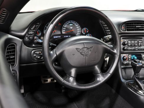 Used 2004 Chevrolet Corvette Convertible w/ Preferred Equipment Group RWD image 55