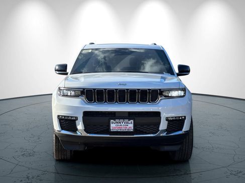 New 2025 Jeep Grand Cherokee L Limited image 9