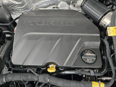 New 2026 Chevrolet Trax RS w/ Driver Confidence Package FWD image 36