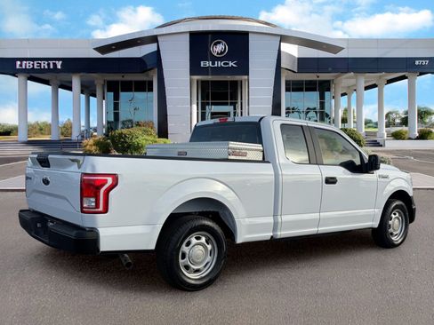 Used 2017 Ford F150 XL w/ Equipment Group 101A Mid RWD image 4
