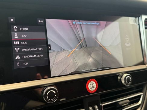 Certified 2025 Porsche Macan image 19