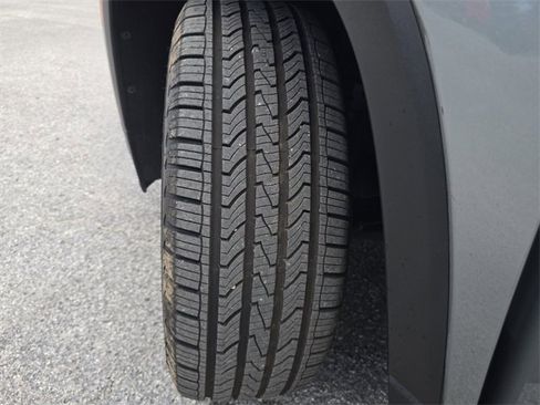 Used 2023 Chevrolet Traverse LS image 30