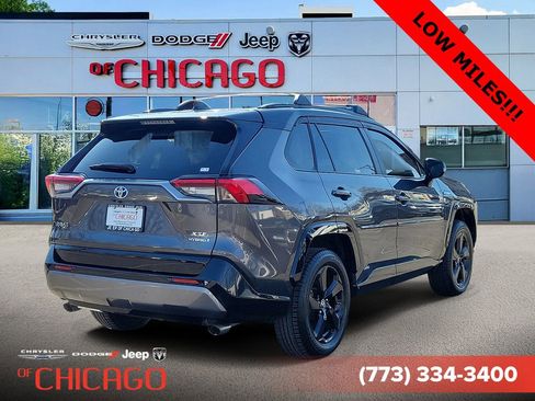 Used 2019 Toyota RAV4 XSE image 4