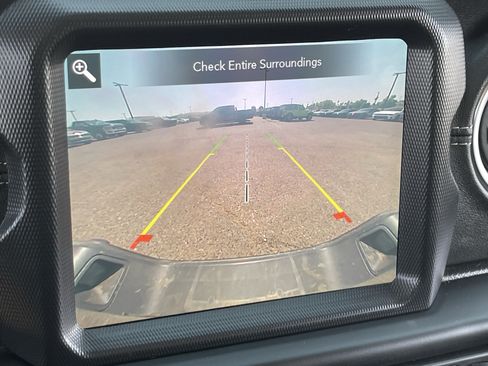 Used 2020 Jeep Gladiator Overland AWD/4WD image 27