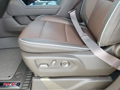 New 2026 GMC Sierra 2500 Denali w/ Denali Reserve Package image 13