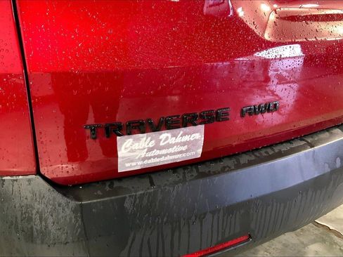 Used 2023 Chevrolet Traverse LT w/ Midnight/Sport Edition image 33