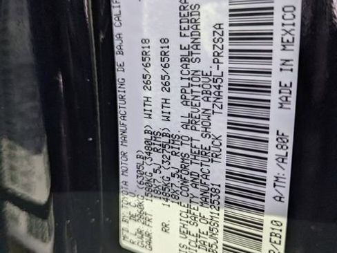 Used 2025 Toyota Tacoma Limited image 37