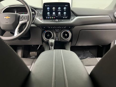 Used 2025 Chevrolet Blazer LT FWD image 38