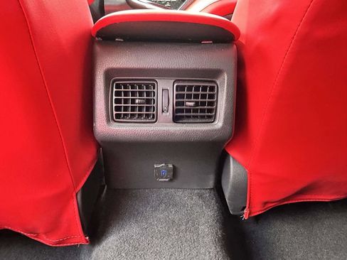 Used 2022 Toyota Camry SE w/ Audio Upgrade Package FWD image 10