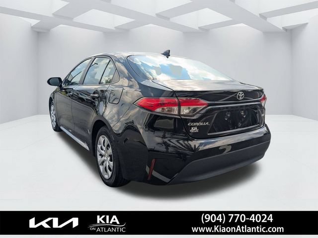 Used 2024 Toyota Corolla LE FWD image 5