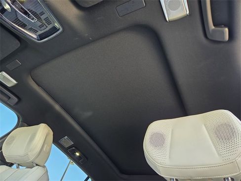 New 2026 Cadillac Vistiq Sport w/ LPO, Floor Liner Package image 23