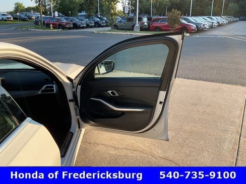 Used 2026 BMW 330i xDrive Sedan AWD/4WD image 19
