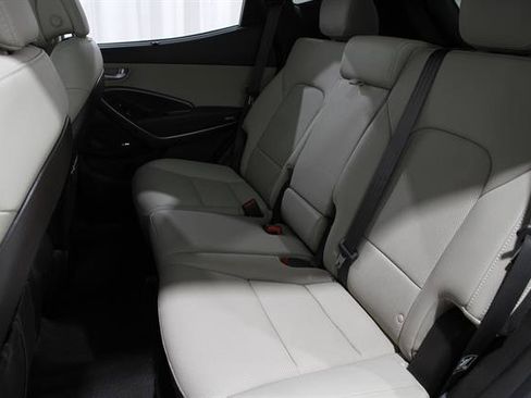 Used 2018 Hyundai Santa Fe Sport image 21