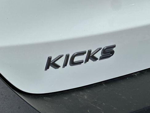 New 2026 Nissan Kicks SV image 16