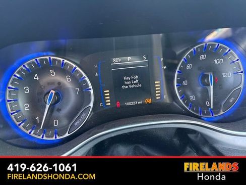 Used 2019 Chrysler Pacifica Touring Plus w/ S Appearance Package FWD image 14