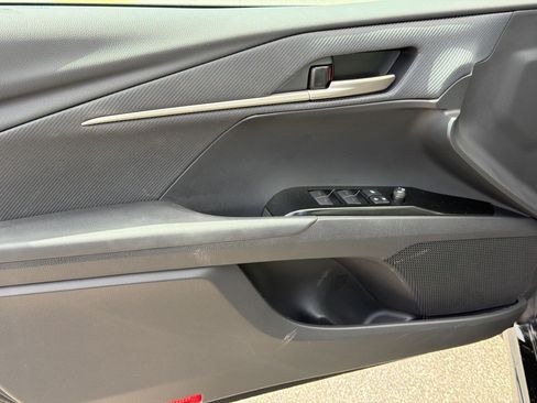 Used 2025 Toyota Camry SE w/ Convenience Package FWD image 13