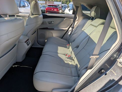 Used 2010 Toyota Venza AWD image 15