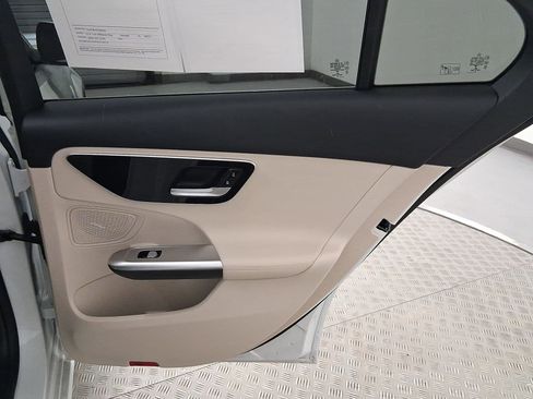 Used 2022 Mercedes-Benz C 300 4MATIC Sedan image 31