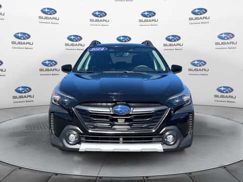Used 2024 Subaru Outback Limited AWD/4WD image 8