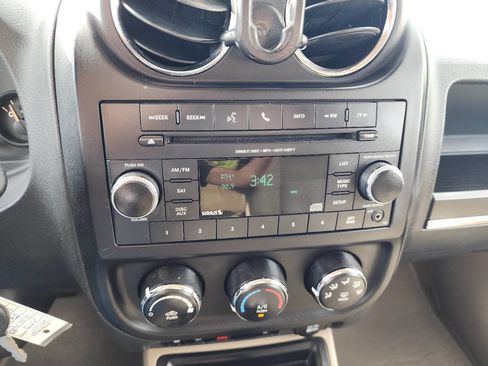 Used 2017 Jeep Patriot Latitude image 39