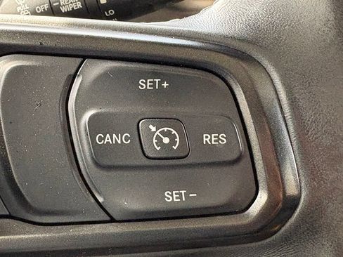 Used 2019 Jeep Wrangler Sport AWD/4WD image 16