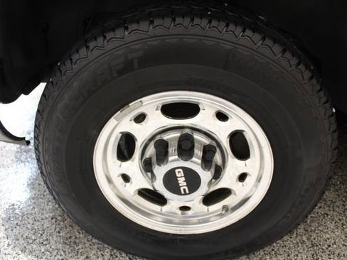 Used 2006 GMC Sierra 2500 SLT w/ Onstar Plus Package image 21