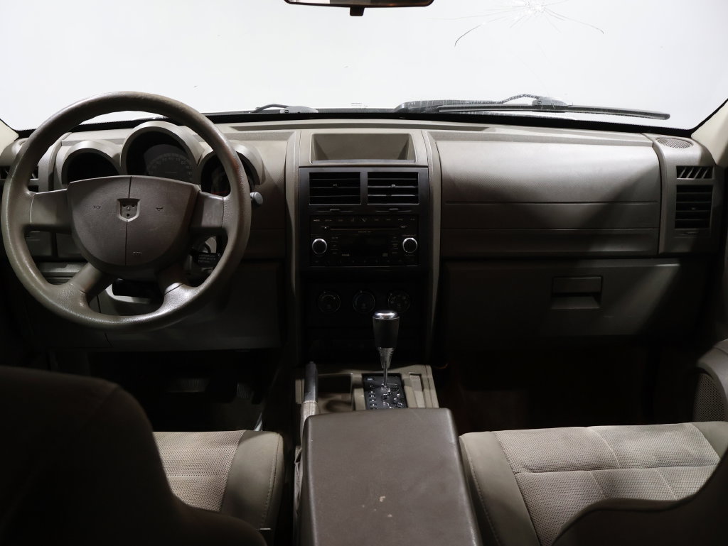 Used 2008 Dodge Nitro SXT RWD image 14