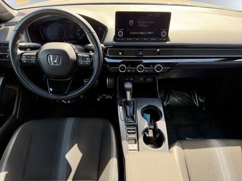 Used 2024 Honda Civic Sport image 6