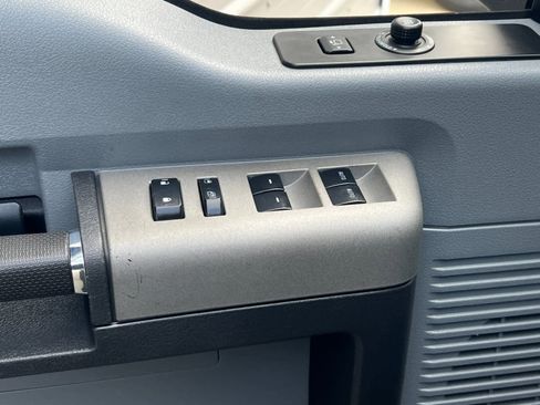 Used 2016 Ford F250 XLT w/ XLT Premium Package image 13