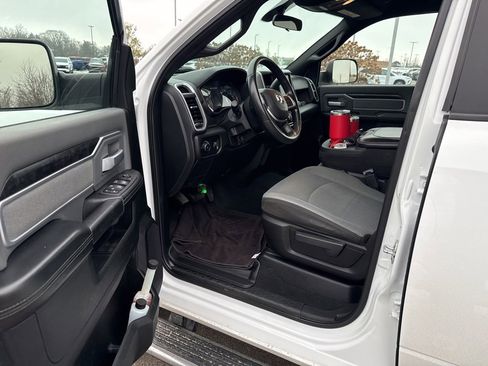 Used 2022 RAM 2500 Big Horn image 8