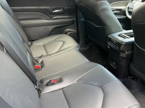 Used 2026 Toyota Grand Highlander XLE image 18
