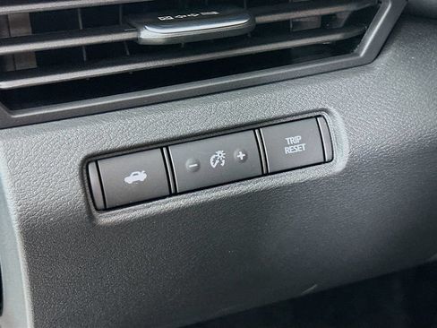 New 2026 Nissan Altima 2.5 SV AWD/4WD image 15