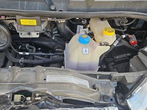 New 2026 RAM ProMaster 2500 w/ Quick Order Package 22G SLT image 17